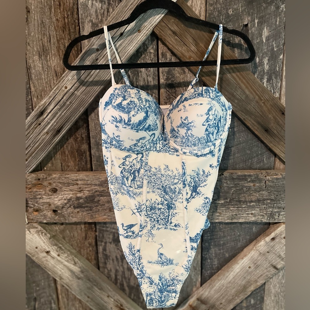 Brand New SHEIN Swimsuit with skirt!